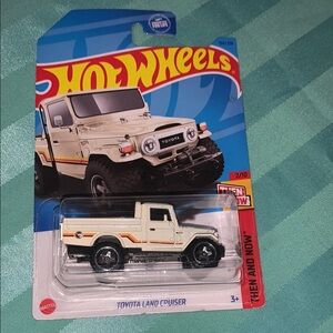Treasure Hunt Toyota Land Cruiser Hot Wheels